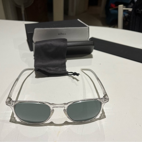 Various quality sunglasses - Picture 10 of 11